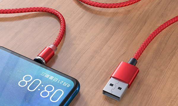 磁吸三合一數(shù)據(jù)線(xiàn)