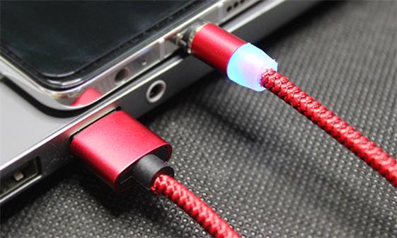 磁吸數(shù)據(jù)線(xiàn)