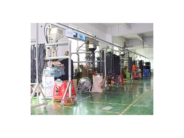 聯(lián)鑫德誠(chéng)科技廠(chǎng)家數(shù)據(jù)線(xiàn)定制要了解的各方面